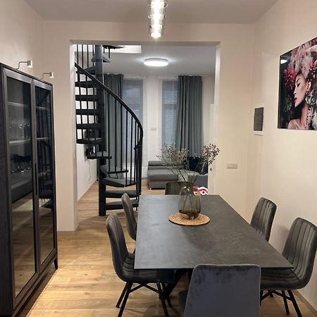 Exclusive Two-Level Apartment With Private Terrace On The Canal ブリュッセル エクステリア 写真